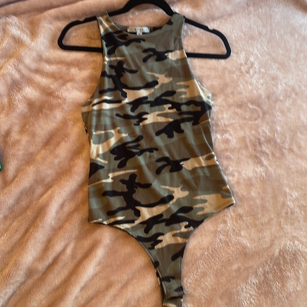 Cameo bodysuit